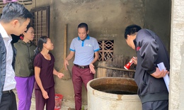 Hỗ trợ xử lý vệ sinh môi trường, phòng chống dịch sau mưa lũ tại Quảng Bình