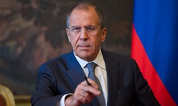 Euro ngoại truyện: Cổ động viên Nga bị giam giữ, ông Sergei Lavrov lên tiếng
