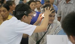 Phú Thọ: 300 người dân xã Yên Sơn được khám chữa, cấp phát thuốc miễn phí