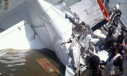 M&#225;y bay rơi ở Nam Sudan, h&#224;ng chục người chết