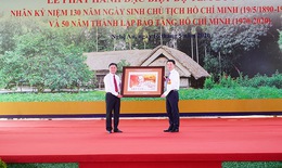 Phát hành bộ tem kỷ niệm 130 năm ngày sinh Chủ tịch Hồ Chí Minh