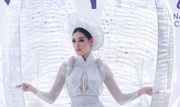 Khánh Vân trình diễn Kén Em, quảng bá ngành dệt may Việt Nam tại Miss Universe
