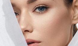 COVID-19 đã làm thay đổi ngành công nghiệp làm đẹp toàn cầu như thế nào ?