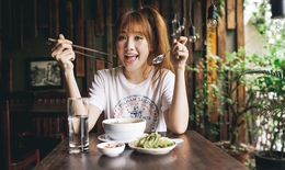 Dân mạng khuyên Hari Won: Tiết kiệm đồ ăn đi, ngoài kia mọi người phải lo miếng ăn từng ngày