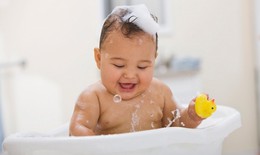 Bộ sữa tắm cho trẻ sơ sinh được chuyên gia Châu Âu khuyên dùng
