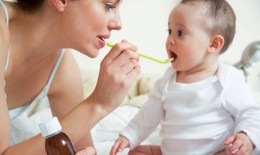 Sai lầm khi điều trị chứng giật mình, khóc đêm cho trẻ: Mẹ có biết?