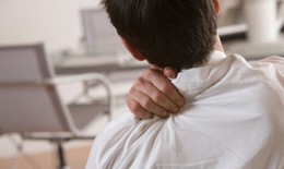 Thoát khỏi thoái hóa cột sống cổ hành hạ suốt 2 năm