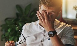 Tìm hiểu và phòng tránh bệnh khô mắt cho dân văn phòng