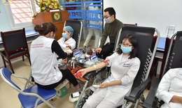 Hàng nghìn cán bộ nhân viên MED Group sôi nổi tham gia phong trào hiến máu tình nguyện năm 2020