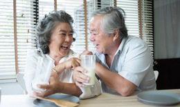 Xây dựng “hàng rào” miễn dịch giúp người lớn tuổi vượt qua dịch bệnh