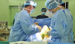 Ứng dụng robot thay khớp gối bán phần: "Hỏng đâu thay đấy"