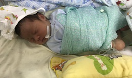 Hà Nội: Bé gái chào đời chưa tròn 10 giờ đồng hồ đã bị mẹ bỏ rơi
