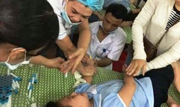 Vụ 352 học sinh ở Ninh Bình bị ngộ độc: Nghi vấn ruốc thịt gà trường tự chế biến bị nhiễm