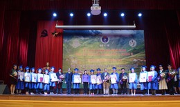 Bộ Y tế bàn giao thêm 14 bác sĩ trẻ về chăm sóc sức khoẻ người dân vùng khó khăn