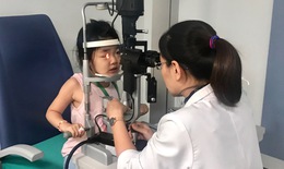 Khoảng 3 triệu trẻ em Việt Nam bị các tật khúc xạ mắt