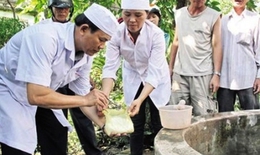 Bộ Y tế khuyến cáo phòng chống các bệnh dịch, khử trùng nước sinh hoạt sau mưa lũ