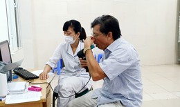 Ô nhiễm môi trường không khí, hút thuốc... là nguyên nhân khiến người dân mắc bệnh hô hấp tăng