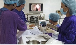Nghiện thuốc lá và sử dụng rượu, người đàn ông ở Hà Nội đã "dính" ung thư thanh quản