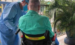 Nam phi công đang tập đứng, giao tiếp tốt, Việt Nam chỉ còn 9 bệnh nhân COVID-19