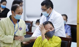 Bệnh viện Phụ sản TW và Bệnh viện K quyên góp hàng trăm triệu đồng ủng hộ đồng bào miền Trung