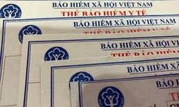 BHXH Việt Nam tặng 2500 thẻ BHYT cho đồng b&#224;o lũ lụt miền Trung v&#224; T&#226;y Nguy&#234;n