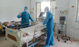 Cứu sống mẹ, con sản phụ mắc COVID-19, suy hô hấp nặng bằng kỹ thuật ECMO