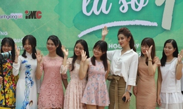 Á hậu Huyền My rạng rỡ hướng dẫn catwalk cho nữ sinh “Hoa khôi sinh viên Việt Nam”