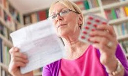 Cách nào giúp người cao tuổi dùng thuốc an toàn?