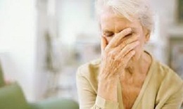 Hormon có thể là nguyên nhân khiến phụ nữ dễ bị Alzheimer hơn