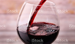 Một ly rượu vang đỏ mỗi ngày giúp giảm nguy cơ mắc bệnh tiểu đường týp 2