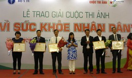 Bộ Y tế trao tặng 25 giải thưởng xuất sắc trong cuộc thi ảnh “Vì sức khỏe nhân dân”