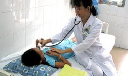 Trẻ t&#233; ng&#227;, coi chừng chấn thương thận