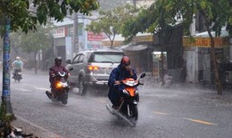 Mưa dông nhiều nơi ở Bắc Bộ, khả năng cao có lốc, sét, mưa đá