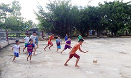 Nắng nóng, chuyên gia hướng dẫn cách chăm sóc sức khỏe trẻ em