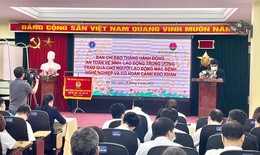 Thăm và tặng quà nạn nhân bị tai nạn lao động, bệnh nghề nghiệp