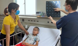 Bác sĩ BV Nhi TW khuyến cáo: Vào mùa viêm não, cha mẹ cần chú ý khi trẻ có dấu hiệu sau