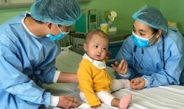 Vượt đại dịch COVID-19: “Viên ngọc của trời” và hành trình đi tìm sự sống
