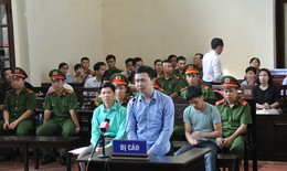 Xét xử vụ chạy thận Hòa Bình: Trần Văn Sơn “bất ngờ khi nghe nói mình phải chịu trách nhiệm về nguồn nước”