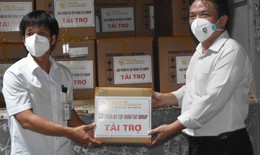 TP.HCM: Tiếp nhận 500.000 bộ bơm kim tiêm ủng hộ cho Chiến dịch tiêm chủng vắc xin COVID-19