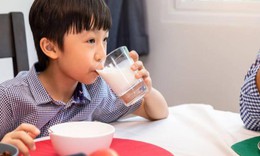 Uống sữa v&#224;o l&#250;c n&#224;o tốt nhất cho cơ thể?