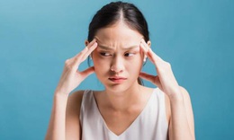 Stress, ‘s&#225;t thủ’ thầm lặng của nhan sắc