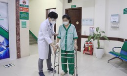 Trả lại chức năng vận động cho một bệnh nhân trẻ bị u thân sống
