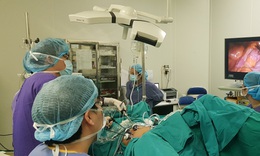 Cô gái trẻ tự tin có thể lấy chồng nhờ được tạo hình âm đạo bằng đoạn ruột non tự thân