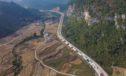 Vì sao không xuất hàng qua đường sắt để ‘giải phóng’ 4.000 container đang ùn ứ tại cửa khẩu?