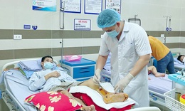 Bệnh nh&#226;n g&#227;y xương biến chứng nặng do t&#225;i kh&#225;m muộn