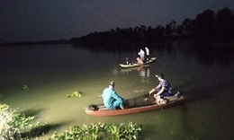 
Lật thuyền, một người đ&#224;n &#244;ng ở H&#224; Tĩnh tử vong