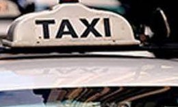 &#39;Hi hữu&#39; thanh ni&#234;n cướp taxi nhưng kh&#244;ng biết l&#225;i 