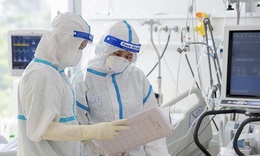S&#225;ng 15/11: Bệnh nh&#226;n COVID-19 nặng tăng; 2 c&#244;ng ty dược bị Cục Quản l&#253; Dược xử phạt nặng
