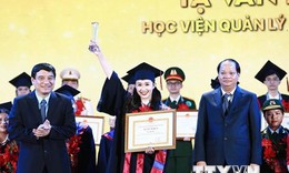 H&#224; Nội tuy&#234;n dương 98 thủ khoa xuất sắc tốt nghiệp c&#225;c trường đại học