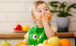 4 loại quả kh&#244;ng n&#234;n bỏ qua cho trẻ t&#225;o b&#243;n